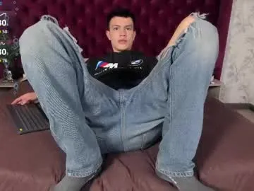 lioncluess – webcam model profile photo Image 13