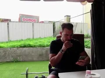 bisexualmilf – webcam model profile photo Image 10