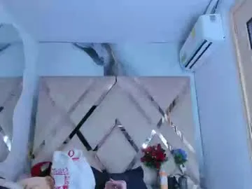 seraphine23 – webcam model profile photo Image 12