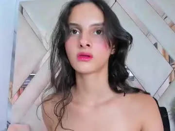 seraphine23 – webcam model profile photo Image 6