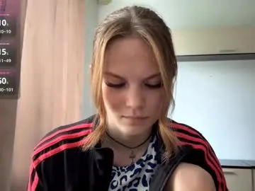 CarolPrince – webcam model profile photo Image 7