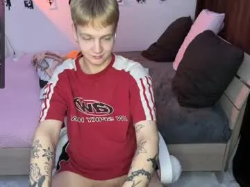 skinny_candy18 – webcam model profile photo Image 17