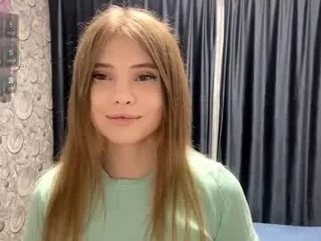 sledadora – webcam model profile photo Image 3