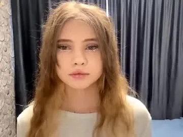 sledadora – webcam model profile photo Image 8