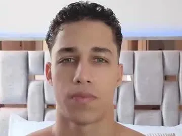 margotdeville – webcam model profile photo Image 14