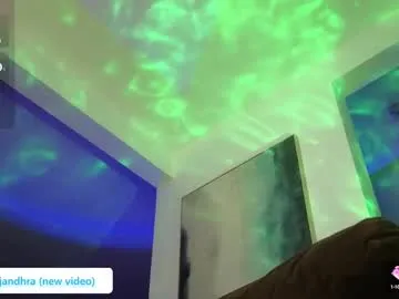 twoflowersshy – webcam model profile photo Image 11