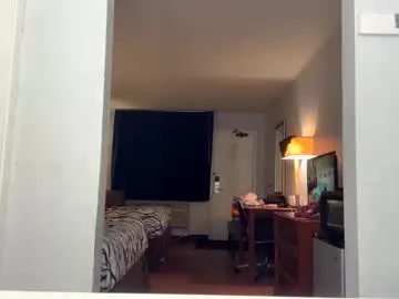 WitchAnnie – webcam model profile photo Image 3