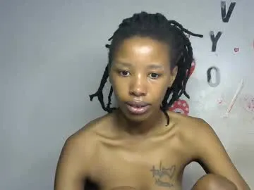 AshyHeavenn – webcam model profile photo Image 18