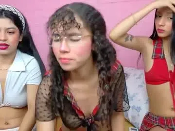 ella_lee15 – webcam model profile photo Image 13
