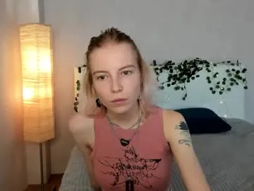 dears_pearlss – webcam model profile photo Image 3