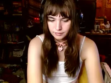 skinny_candy18 – webcam model profile photo Image 13
