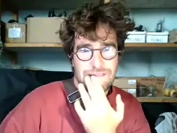 kai101010 – webcam model profile photo Image 2