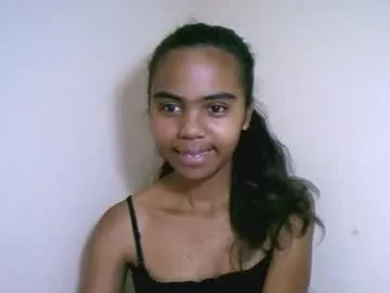 elma_lily – webcam model profile photo Image 6