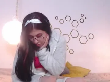 WitchAnnie – webcam model profile photo Image 8