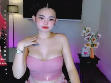 little_sweet_18 – webcam model profile photo Image 7