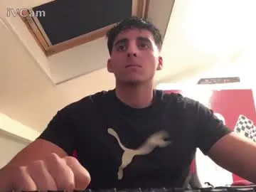 DomManlyGuy – webcam model profile photo Image 2