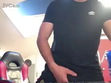 DomManlyGuy – webcam model profile photo Image 4