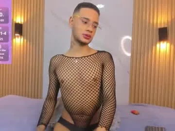 hiiashy – webcam model profile photo Image 7