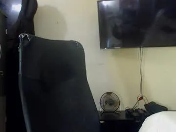 JerkDaddy72 – webcam model profile photo Image 17