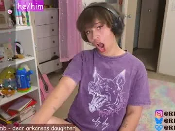 candy8998 chat room preview Image 2