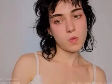 HopeHeaven – webcam model profile photo Image 10