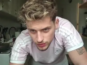 roberto_twink1 Image 6