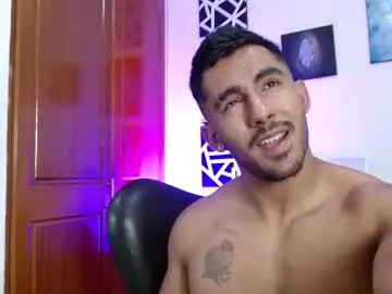 PabloArena – webcam model profile photo Image 17