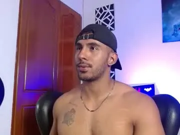 PabloArena – webcam model profile photo Image 7