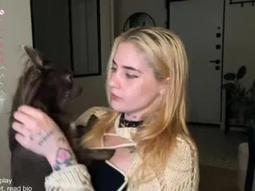 kira21_13 – webcam model profile photo Image 18