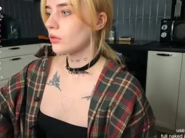 kira21_13 – webcam model profile photo Image 6