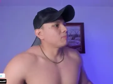 little_sweet_18 – webcam model profile photo Image 14