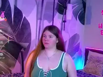 cuddlyskitty – webcam model profile photo Image 2