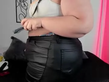 bisexualmilf – webcam model profile photo Image 8