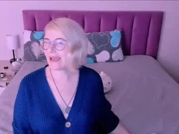 chiquitabures – webcam model profile photo Image 11