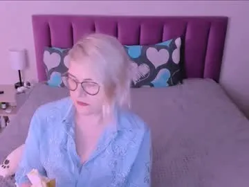 chiquitabures – webcam model profile photo Image 12