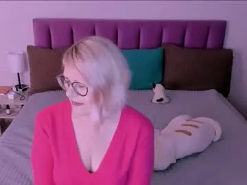 chiquitabures – webcam model profile photo Image 7