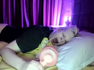 irohani_usagi – webcam model profile photo Image 10