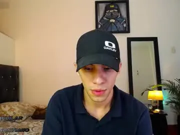 bisexualmilf – webcam model profile photo Image 8