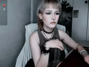 fflloowweerr – webcam model profile photo Image 13