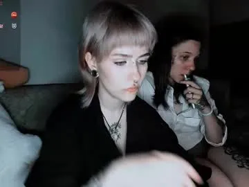 fflloowweerr – webcam model profile photo Image 9