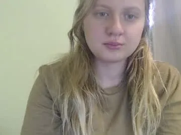 TwinksNextDoor – webcam model profile photo Image 10