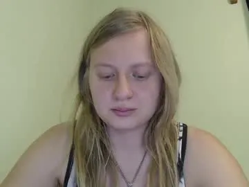 TwinksNextDoor – webcam model profile photo Image 14