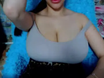 6-naa-96-taa-9 – webcam model profile photo Image 6