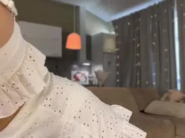 fixielu – webcam model profile photo Image 9