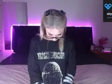 nimfeya – webcam model profile photo Image 13