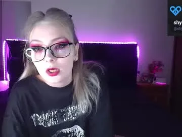 nimfeya – webcam model profile photo Image 16