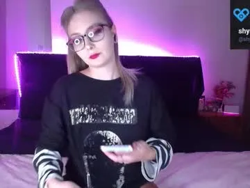 nimfeya – webcam model profile photo Image 17