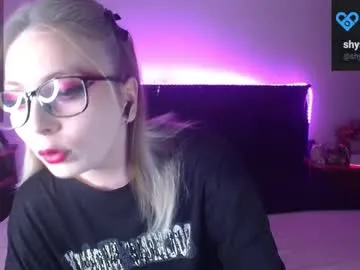 nimfeya – webcam model profile photo Image 7