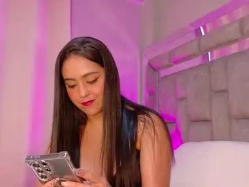 bisexualmilf – webcam model profile photo Image 11