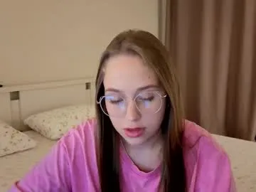 sofaris – webcam model profile photo Image 14